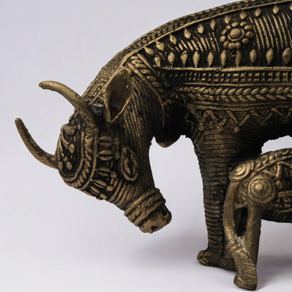 Dhokra Craft - Kaamdhenu and its Calf