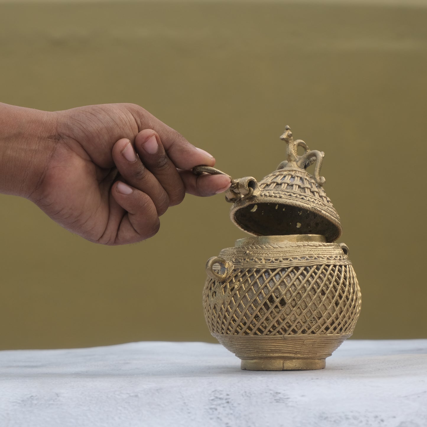 Nuagaon Dhokra Bandhan Jewellery Box — Handcrafted Lost-Wax Brass Showpiece