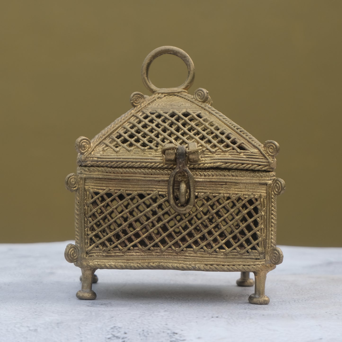 Nuagaon Dhokra Tizori Jewelry box — Handcrafted Lost-Wax Brass Showpiece