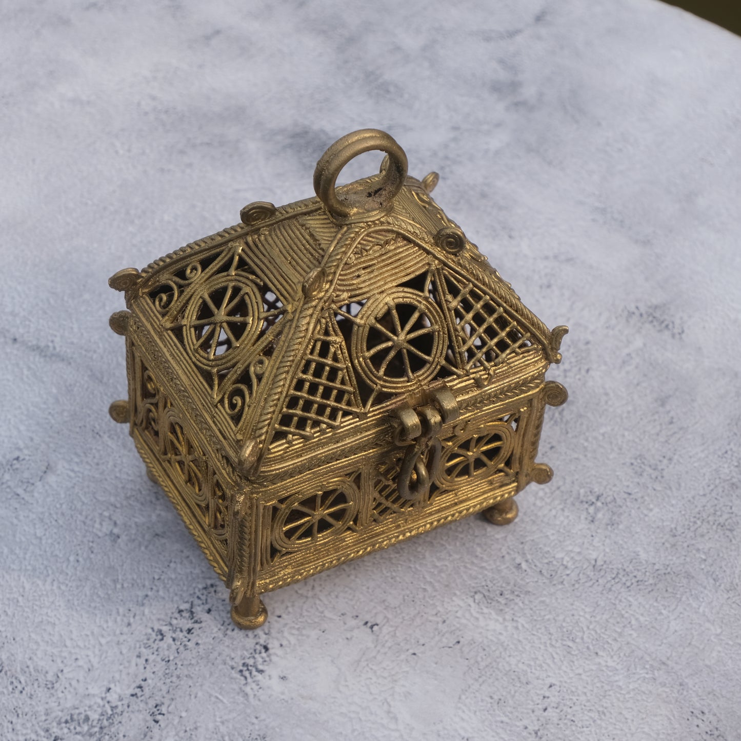 Nuagaon Dhokra Rewaz Jewelry box — Handcrafted Lost-Wax Brass Showpiece