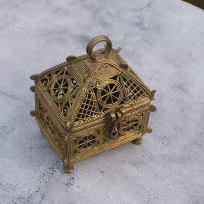 Nuagaon Dhokra Rewaz Jewelry box — Handcrafted Lost-Wax Brass Showpiece