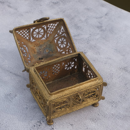 Nuagaon Dhokra Rewaz Jewelry box — Handcrafted Lost-Wax Brass Showpiece