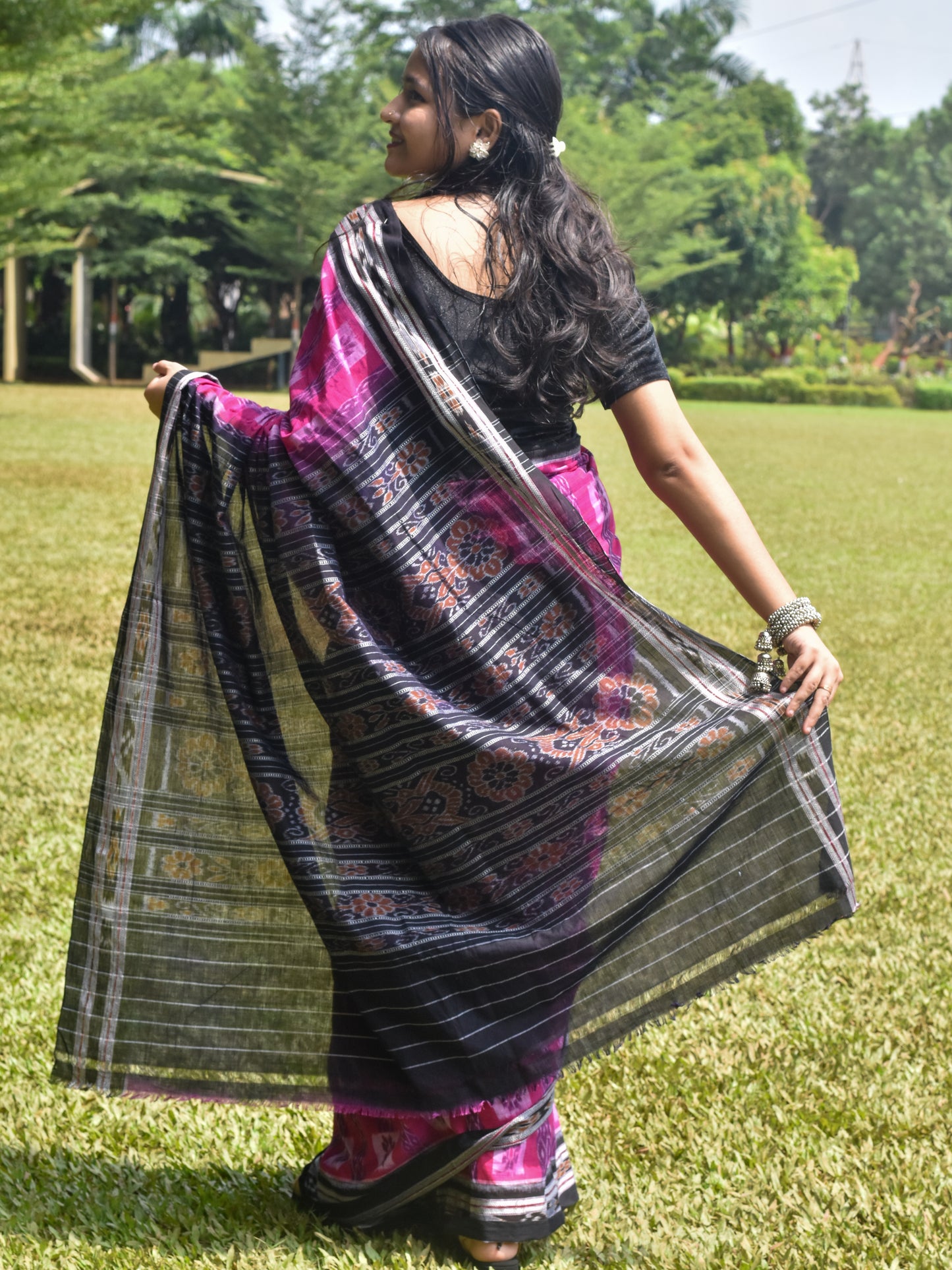 Maniabandha Ethnic Elegance Handloom Cotton Saree