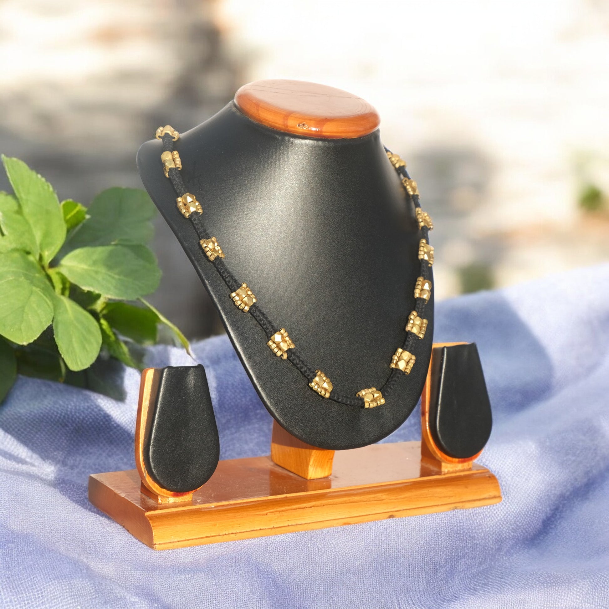 Handmade Dhokra brass necklace tribal jewelry Odisha