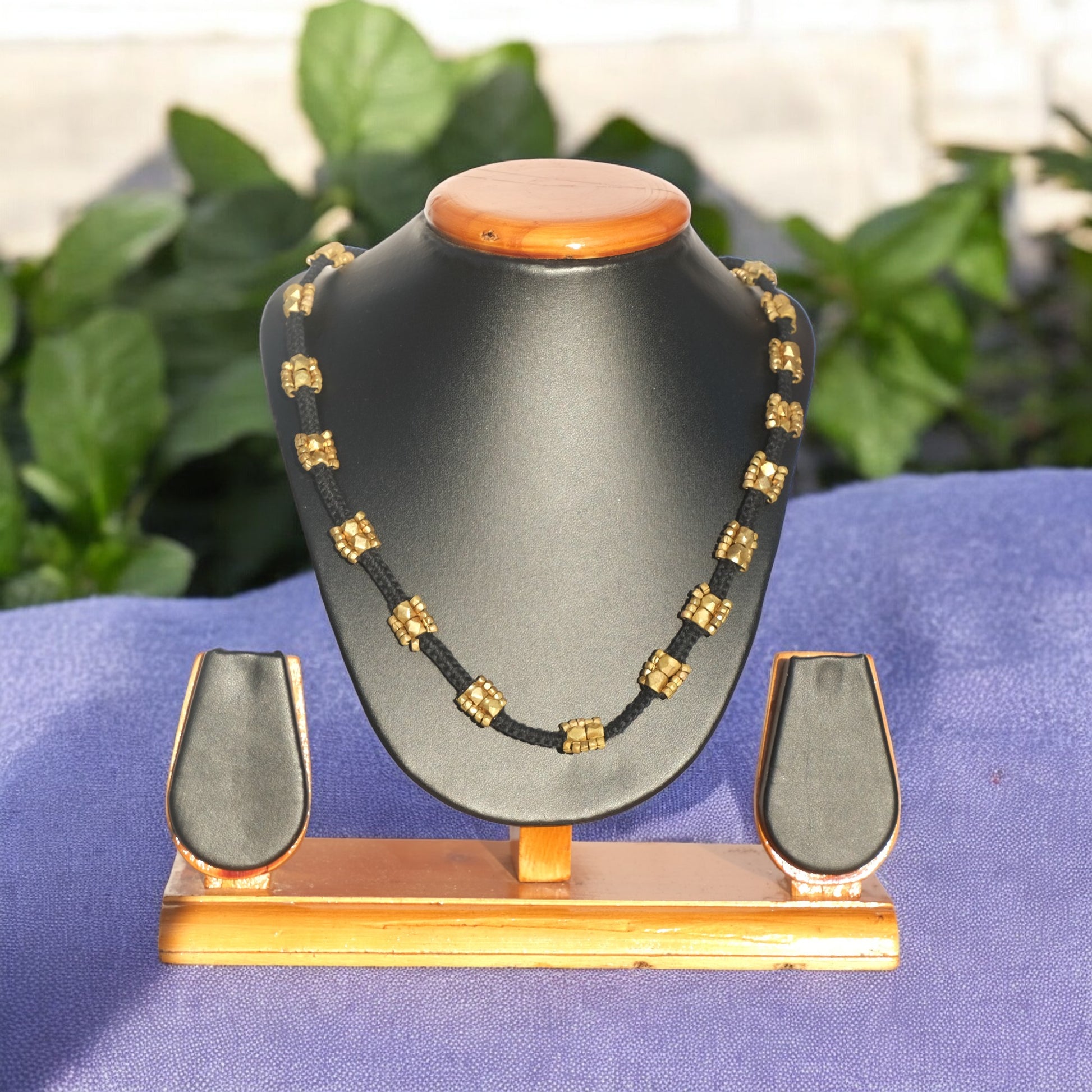 Handmade Dhokra brass necklace tribal jewelry Odisha