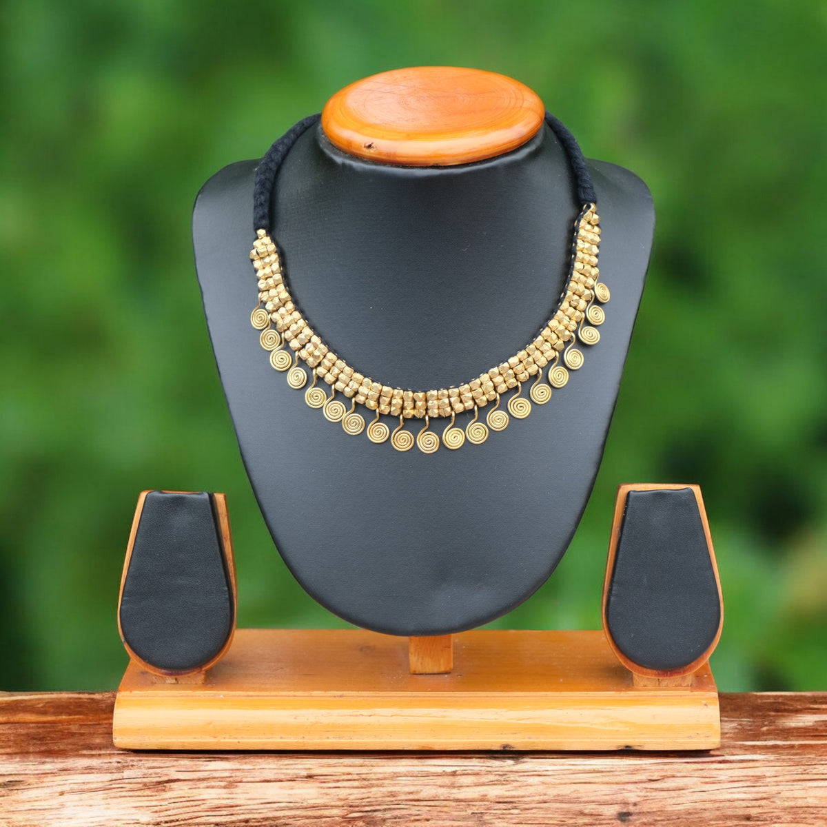 Handmade Dhokra brass necklace tribal jewelry Odisha